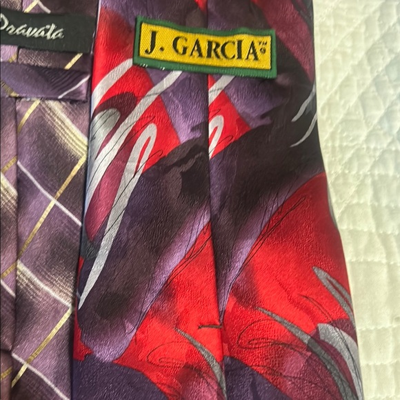 Mult Brands Silk Ties Elegant Patterns in purple, black and Red - Picture 6 of 14
